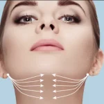 از مزایای لیفت گردن این است که به کاهش افتادگی پوست کمک میکند